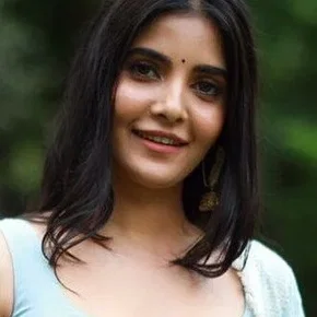 Photo star :  Madhuri Jain