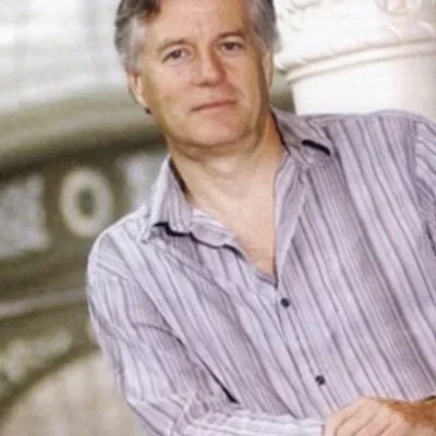 Ross MacGibbon