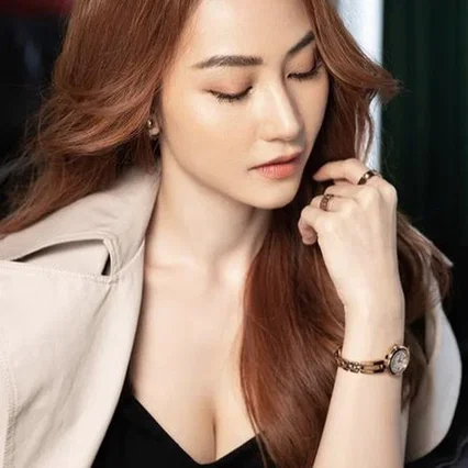  Ngân Khánh