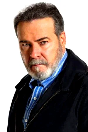  Cesar Evora