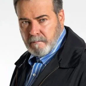 Photo star :  Cesar Evora