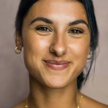  Nina Singh