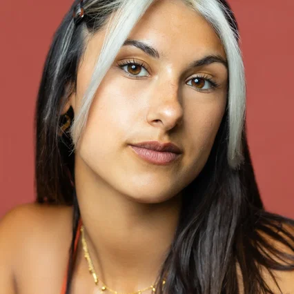  Nina Singh
