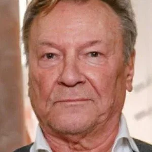  Сергей Шакуров