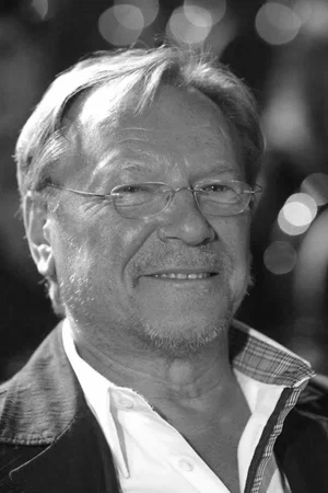  Сергей Шакуров