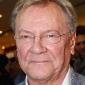  Сергей Шакуров