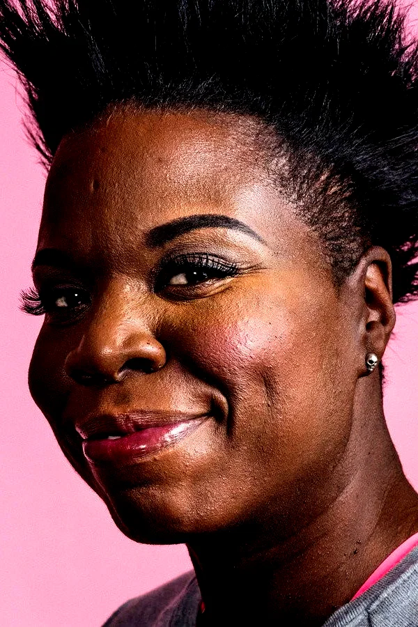  Leslie Jones