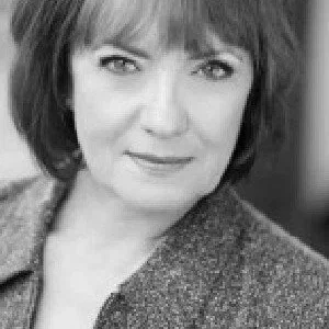  Paula Barrett