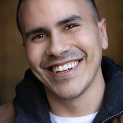  Christopher Alvarenga