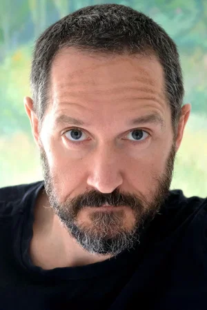 Bertie Carvel photo