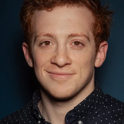  Ethan Slater