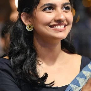 Photo star :  Mamitha Baiju