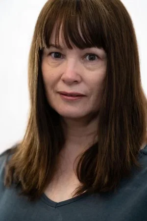 Lesley Sim