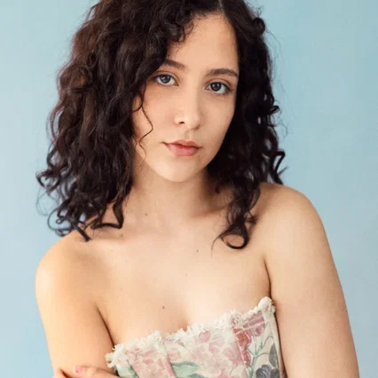  Loren Sofia