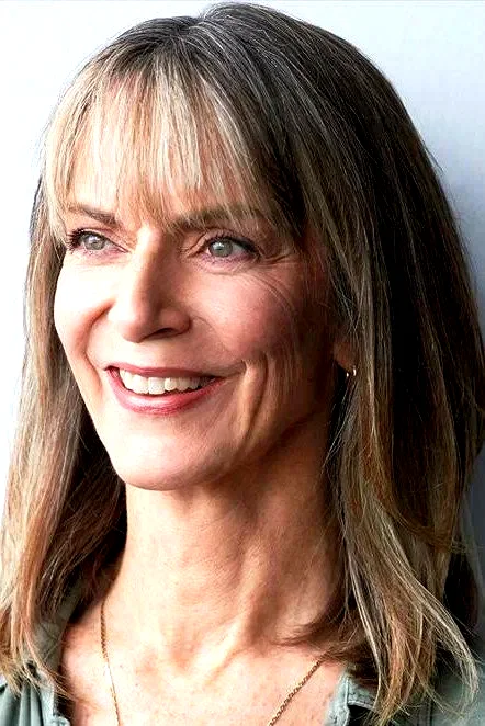  Nancy Palk