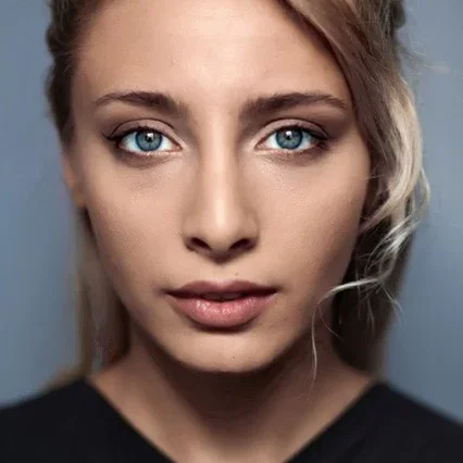  Klara Mucci