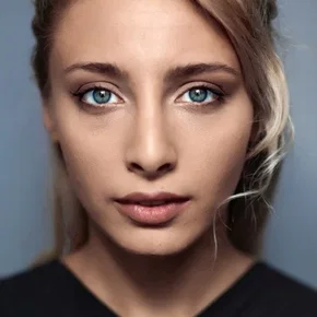 Photo star :  Klara Mucci