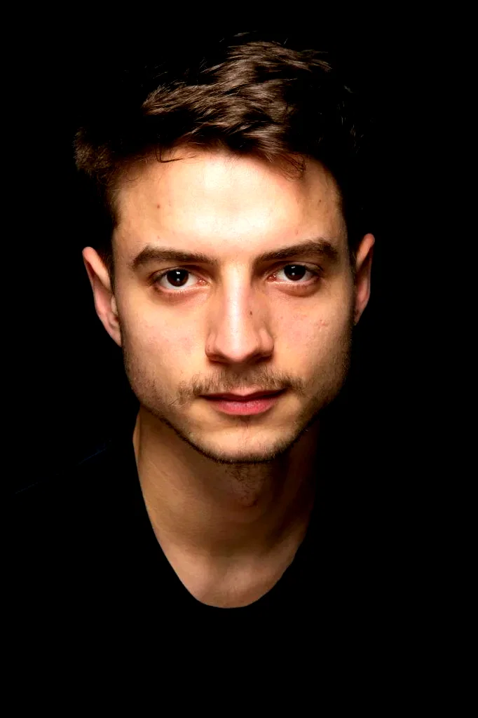 Niko Becker