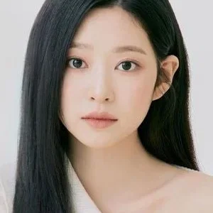  Kim Min-ju