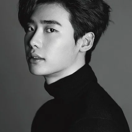  Jong-Suk Lee
