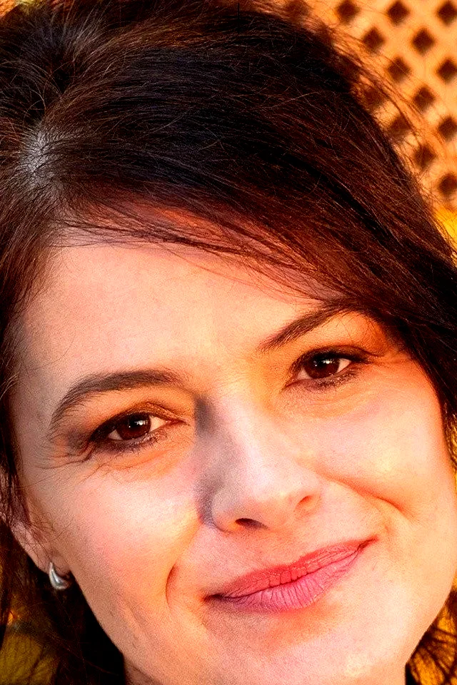  Áurea Baptista