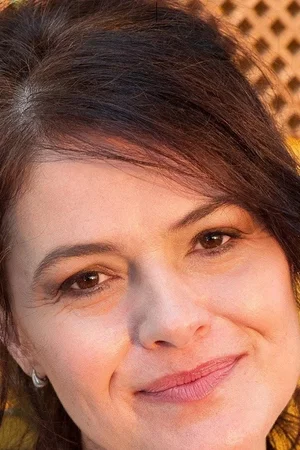  Áurea Baptista