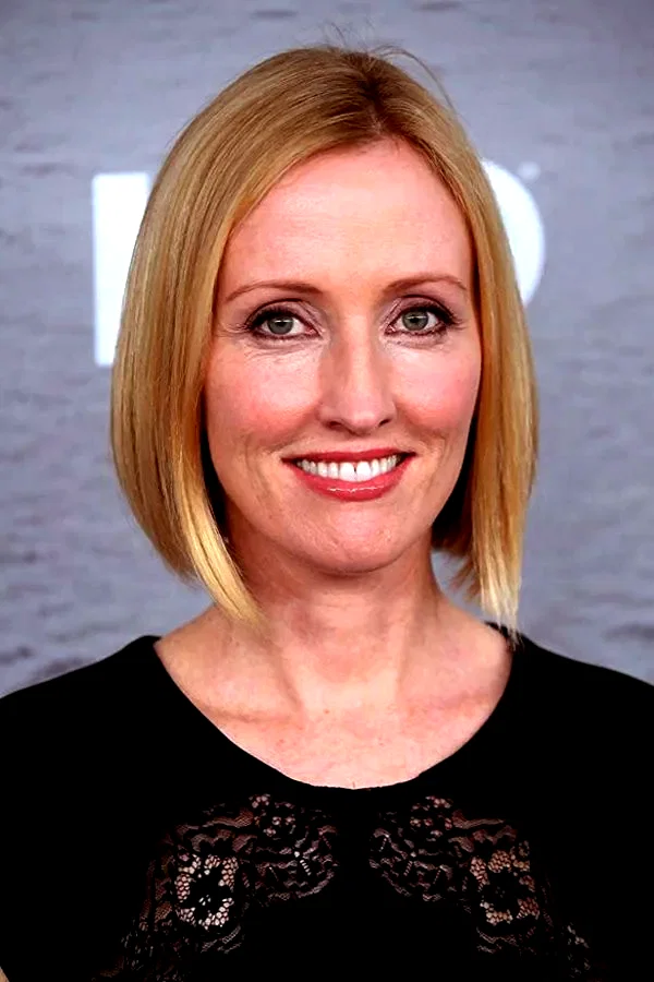  Janel Moloney