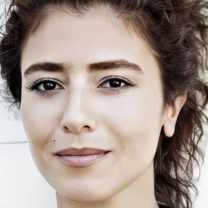  Ezgi Esma Kürklü