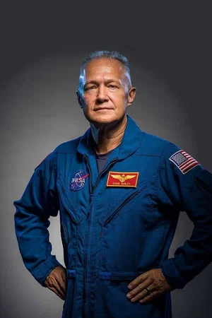  Douglas Hurley