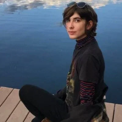  Andrea Browne
