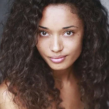  Olivia Swann