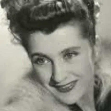  Helene Robert