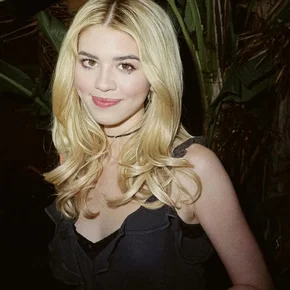 Photo star :  Callie Haverda