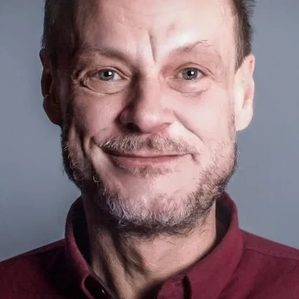  Peter Flechtner
