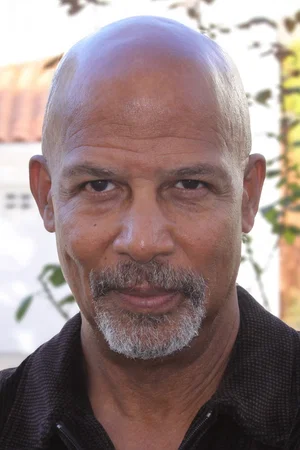  Michael Warren
