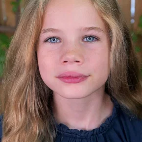 Photo star :  Alona Jane Robbins