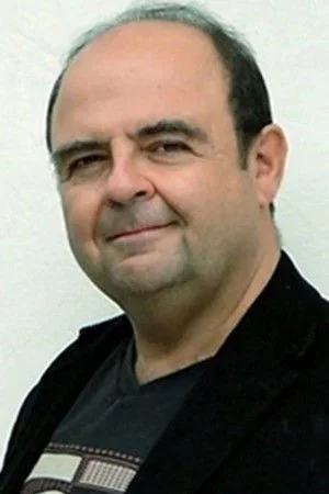 Júlio Levy photo
