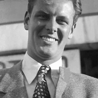  Bill Edwards