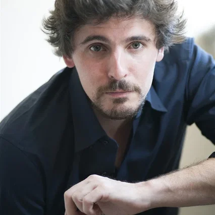  Nicolas Martinez