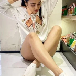 Photo star :  Anushka Kaushik
