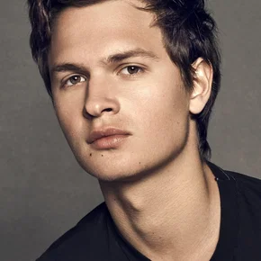 Photo star : Ansel Elgort
