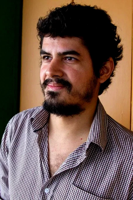  Guto Parente