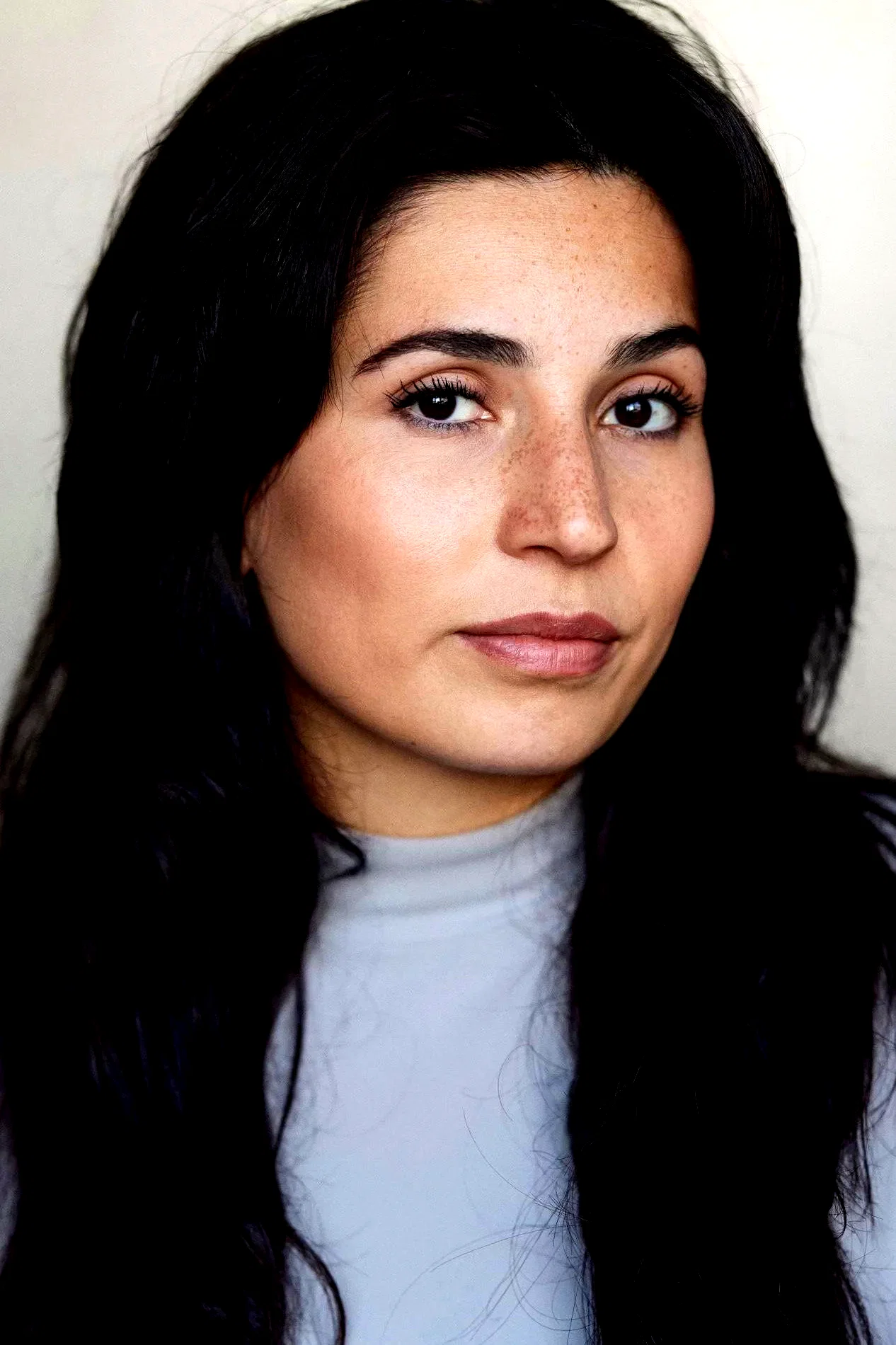  Sinem Kavus