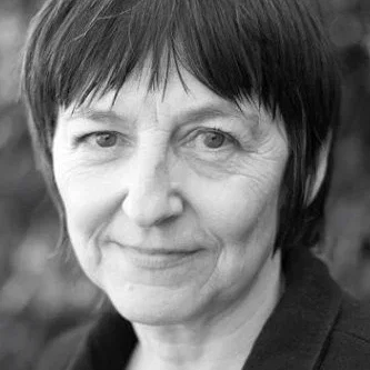  Angela Bain