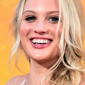 Photo star : Kirby Bliss Blanton