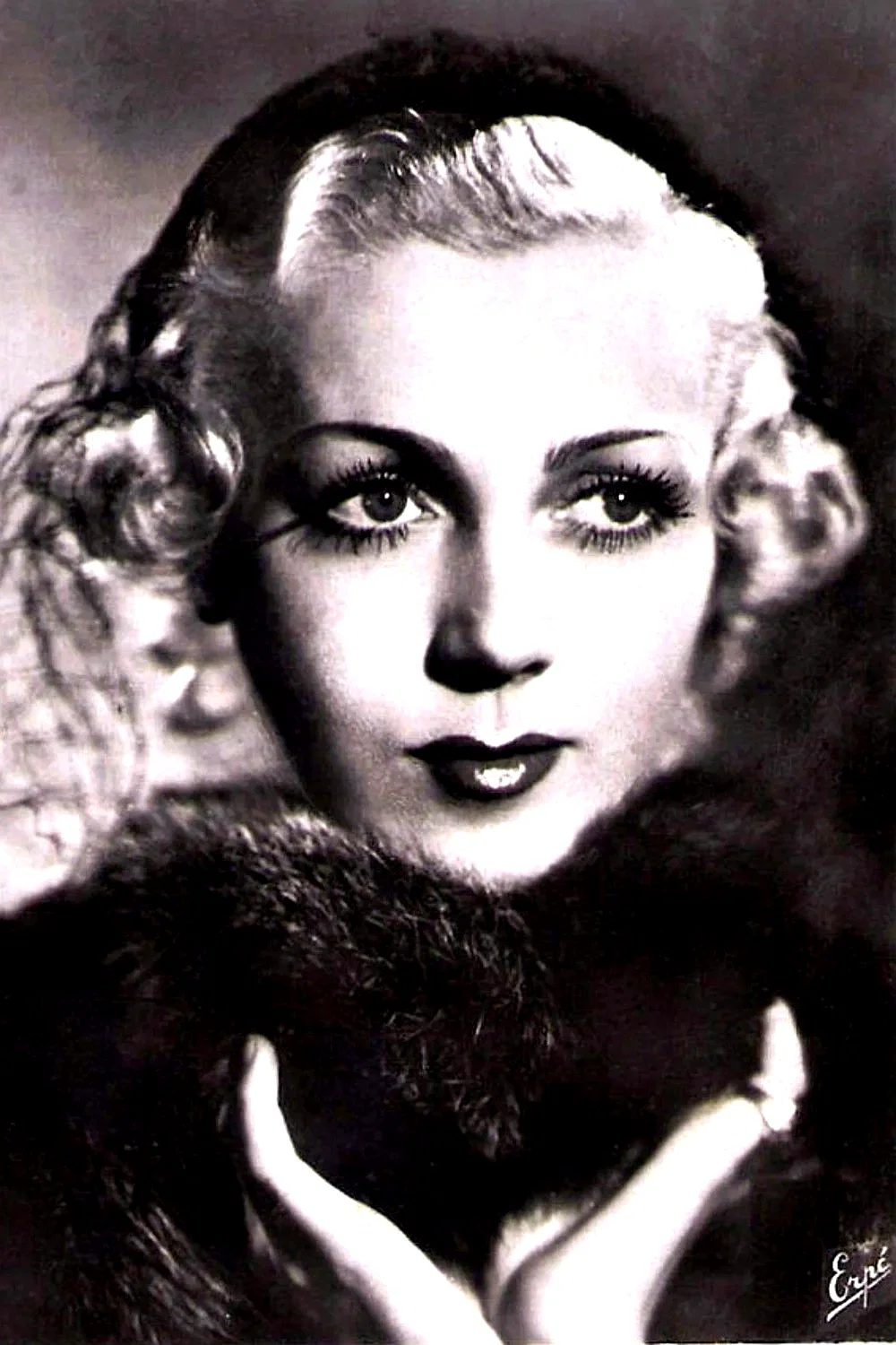  Monique Rolland