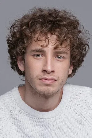  Cem Yiğit Üzümoğlu photo