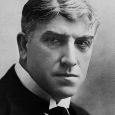  Lucien Guitry
