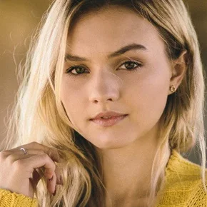 Photo star :  Alana Boden