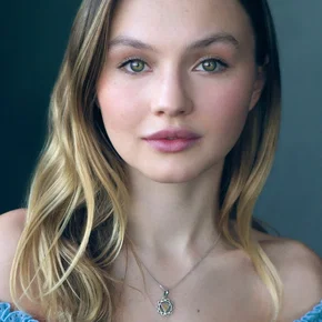 Photo star :  Alana Boden
